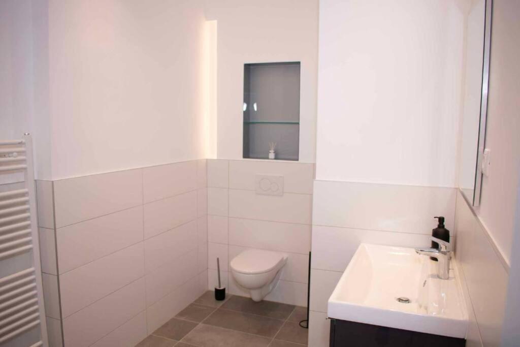 Luxury Cozy 2 Bdr Downtown Apt.7 บูดาเปสต์ ภายนอก รูปภาพ