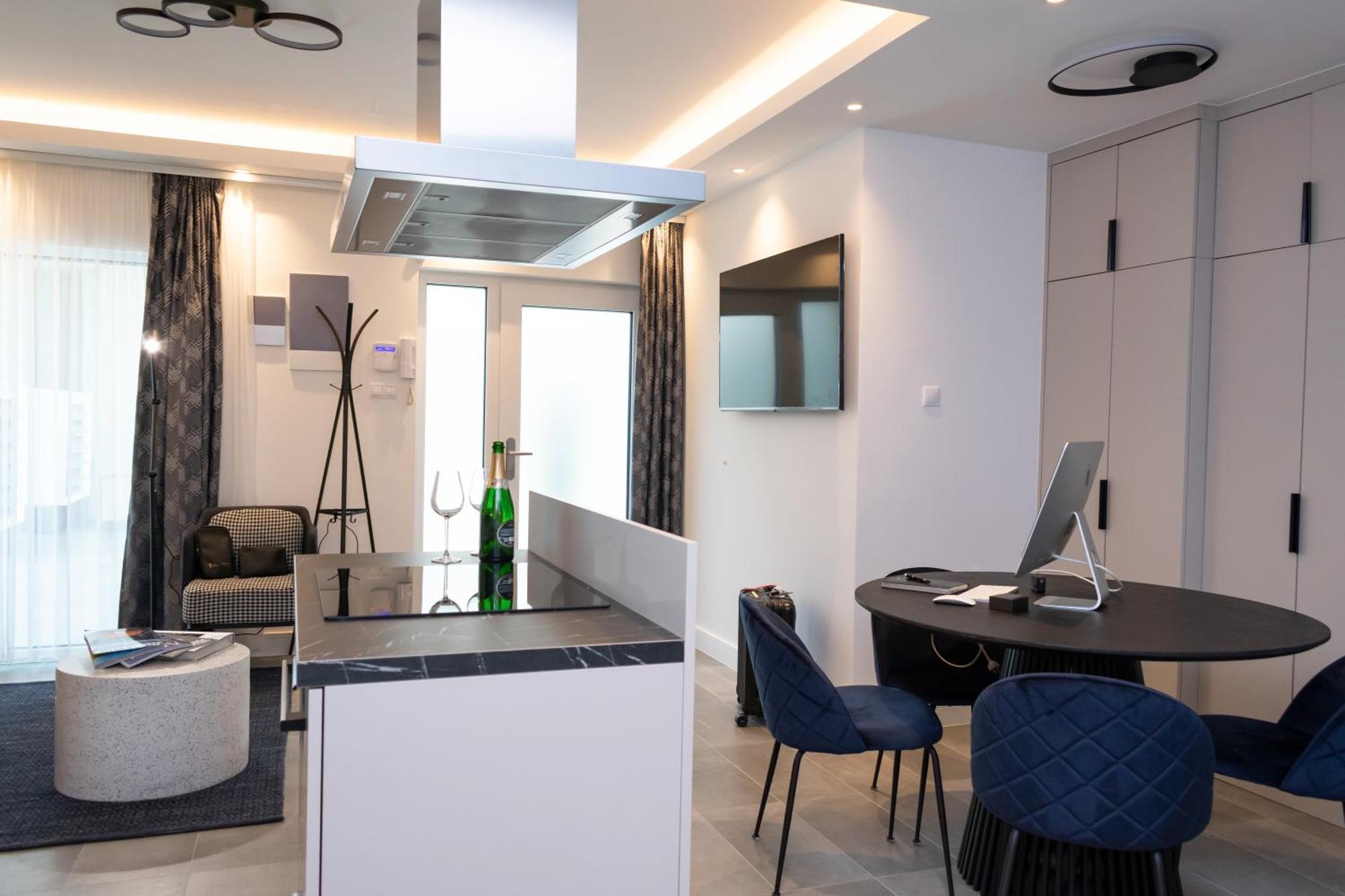 Luxury Cozy 2 Bdr Downtown Apt.7 บูดาเปสต์ ภายนอก รูปภาพ